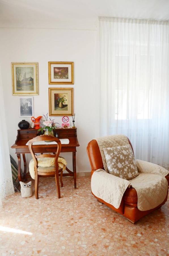 La Piazza - Appartamento Vacanze Piana Battolla Extérieur photo
