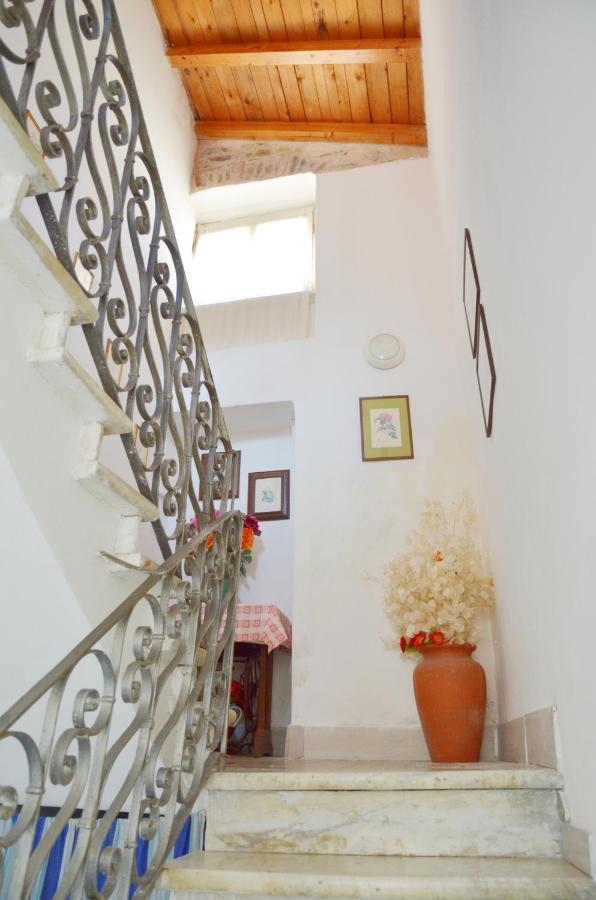 La Piazza - Appartamento Vacanze Piana Battolla Extérieur photo