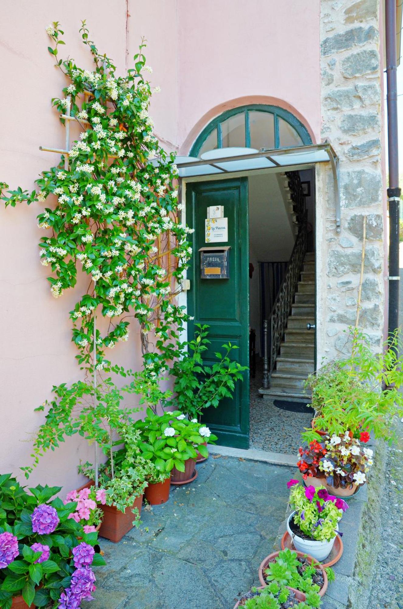 La Piazza - Appartamento Vacanze Piana Battolla Extérieur photo